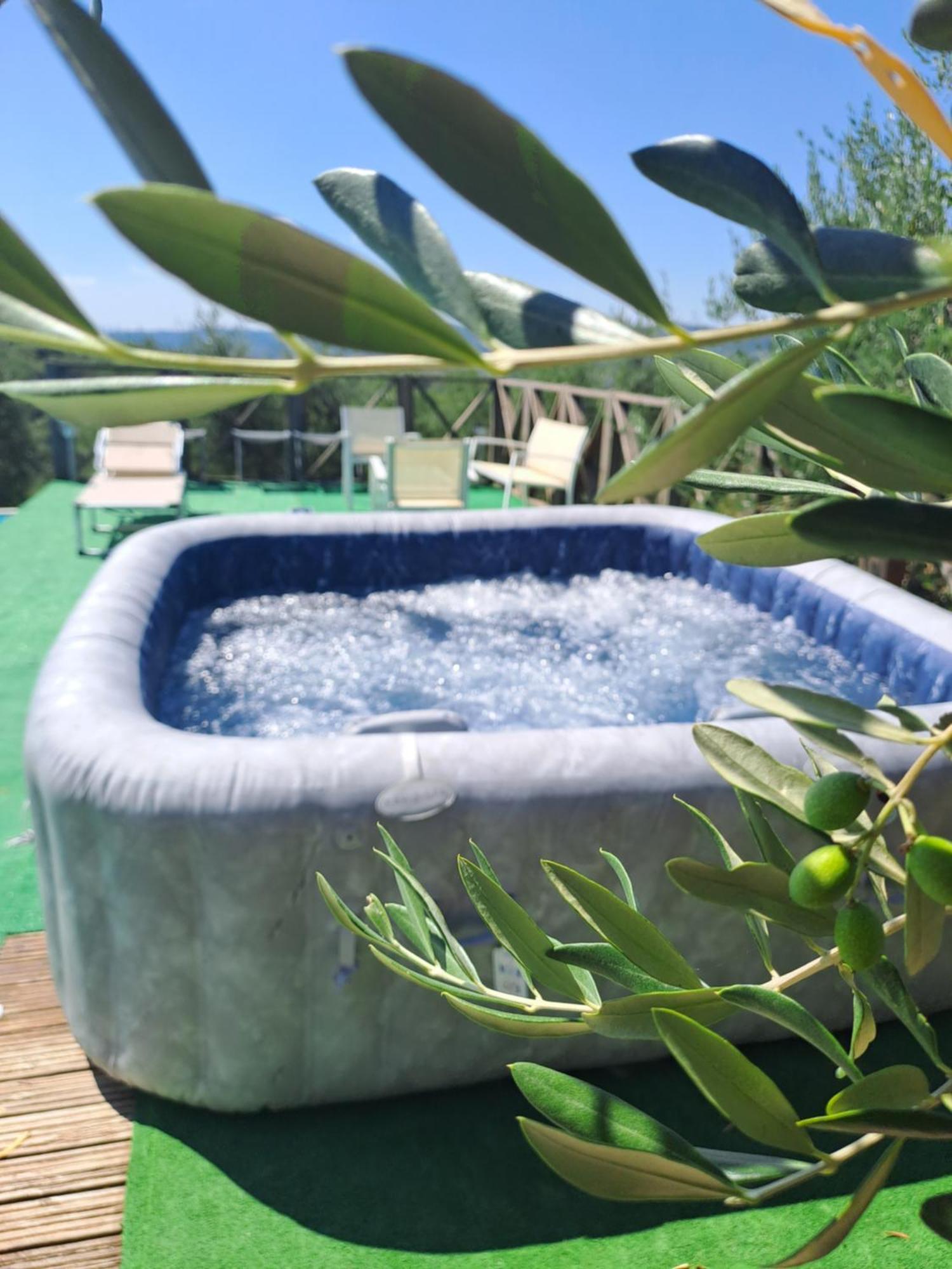 Casa Vacanza Le Corniole Чивителла-ин-Валь-ди-Кьяна Экстерьер фото