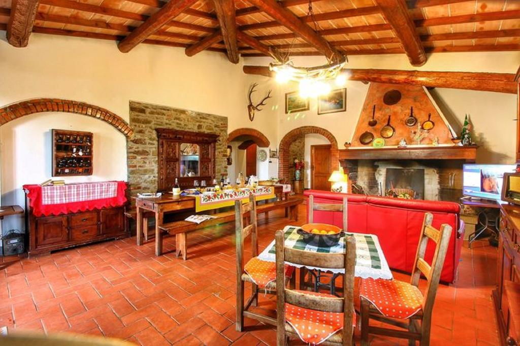 Casa Vacanza Le Corniole Чивителла-ин-Валь-ди-Кьяна Экстерьер фото